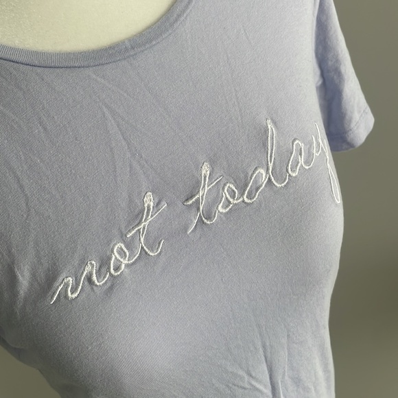 Dynamite T- Shirt 🦄 - Picture 2 of 4